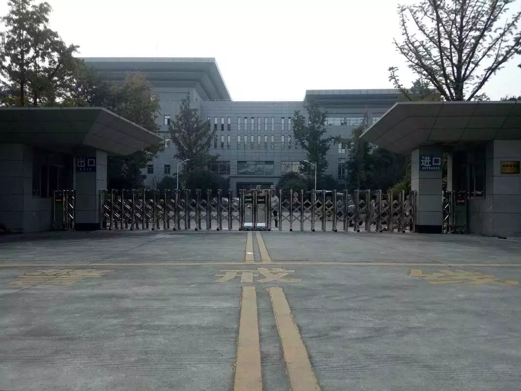大城县大城县四川消防总队伸缩门